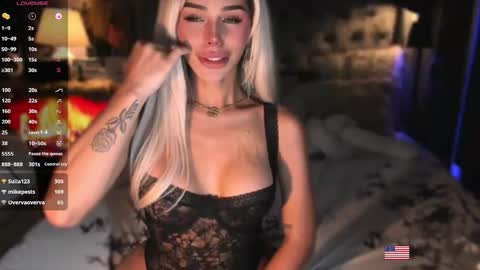 hanny113826 online show from December 3, 7:01 pm