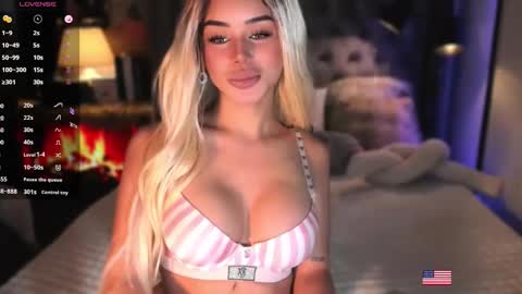 hanny113826 online show from March 18, 6:11 pm