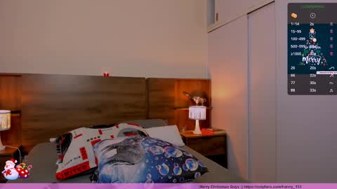 taylor live   online show from December 3, 3:20 am
