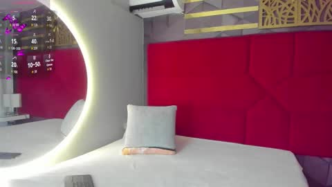 Snapshot of hanny_bliss chatting on February 11, 2:05 am Hanny online show from February 11, 2:05 am