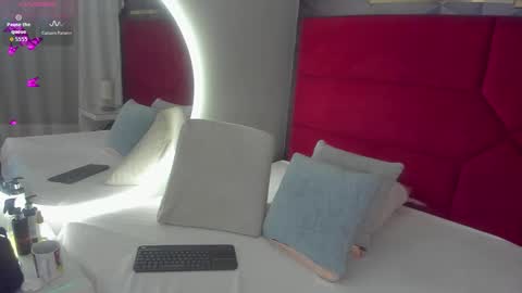 Snapshot of hanny_bliss chatting on February 17, 2:30 am Hanny online show from February 17, 2:30 am