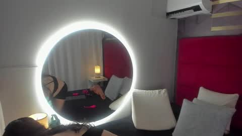 Snapshot of hanny_bliss chatting on February 18, 2:07 am Hanny online show from February 18, 2:07 am