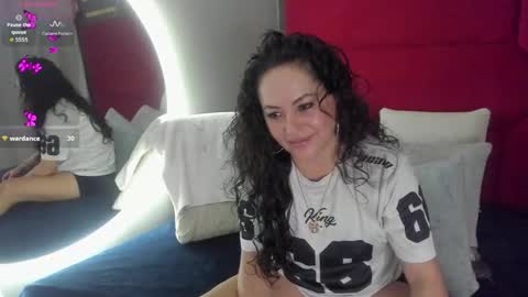 Snapshot of hanny_bliss chatting on February 21, 2:34 am Hanny online show from February 21, 2:34 am