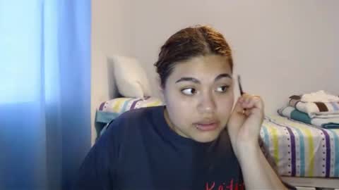 Snapshot of hannykooper chatting on February 4, 2:45 pm hannykooper online show from February 4, 2:45 pm