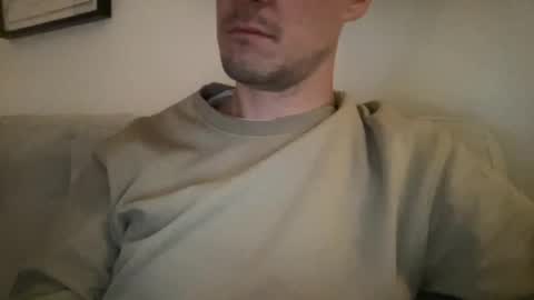 Snapshot of hansimglueck696969 chatting on November 23, 12:21 am hansimglueck696969 online show from November 23, 12:21 am