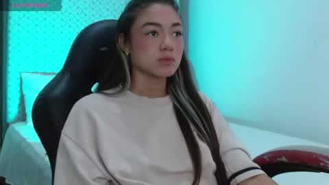 Snapshot of hantonella chatting on June 30, 3:02 pm Anto online show from June 30, 3:02 pm