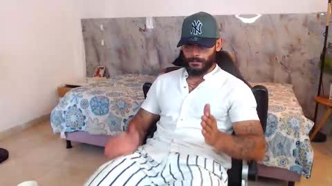 hanz_col online show from November 19, 3:12 pm