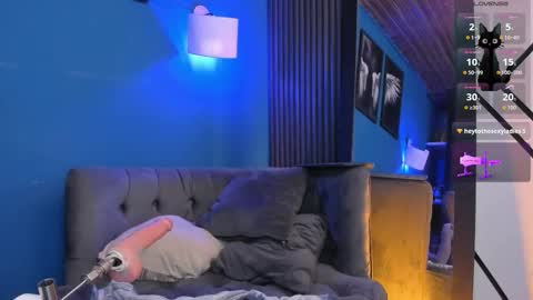 Hanzking01 online show from October 25, 10:59 pm