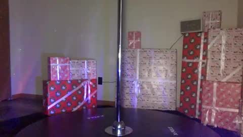 Maliboo online show from November 20, 9:14 pm