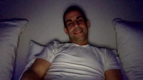 Snapshot of happy2334 chatting on October 23, 2:05 pm skysky6969 online show from October 23, 2:05 pm