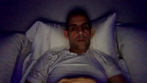 Snapshot of happy2334 chatting on November 17, 6:57 pm skysky6969 online show from November 17, 6:57 pm