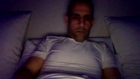 Snapshot of happy2334 chatting on December 3, 11:30 am skysky6969 online show from December 3, 11:30 am