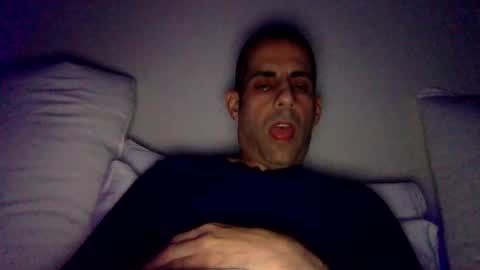 Snapshot of happy2334 chatting on December 4, 11:41 am skysky6969 online show from December 4, 11:41 am