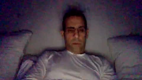 Snapshot of happy2334 chatting on December 14, 4:23 pm skysky6969 online show from December 14, 4:23 pm