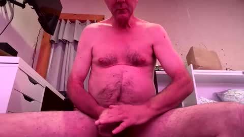 happybrian5 online show from May 31, 2:24 pm