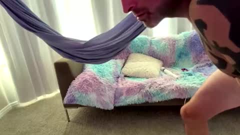 Snapshot of happyendingstory chatting on October 5, 10:18 pm Josh Hamilton online show from October 5, 10:18 pm