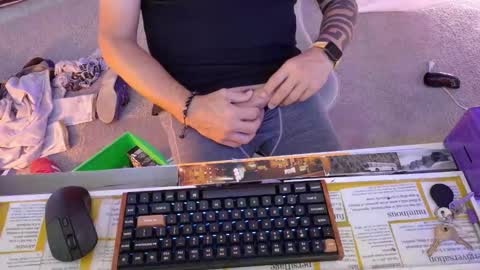 Snapshot of happyendingstory chatting on November 18, 7:07 pm Josh Hamilton online show from November 18, 7:07 pm