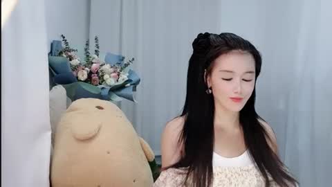 Daisy online show from June 21, 3:25 pm