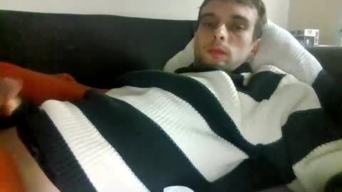 Snapshot of happyfunnyboy79 chatting on May 15, 5:42 pm happyfunnyboy79 online show from May 15, 5:42 pm