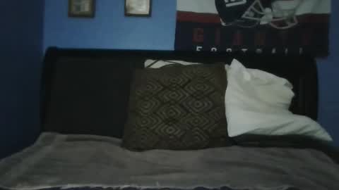 happyhappy4 online show from December 1, 6:07 am