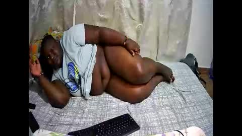 happysonia online show from October 19, 6:52 pm