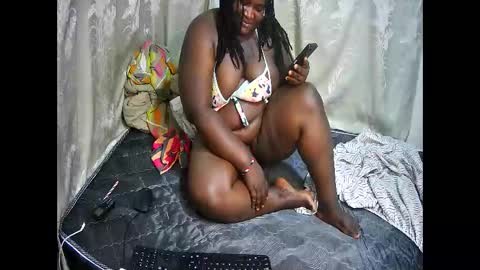 happysonia online show from February 11, 10:26 pm