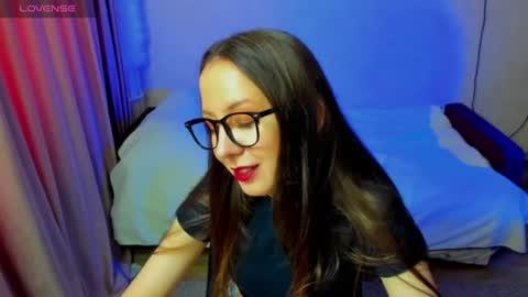 Stephanie online show from June 14, 1:46 pm