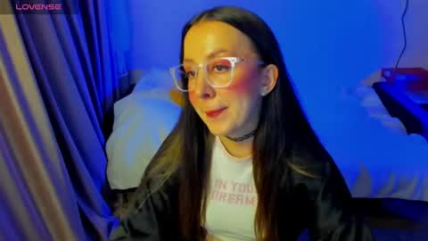 Stephanie online show from June 25, 7:18 pm