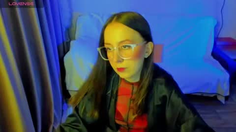Stephanie online show from June 28, 10:38 pm