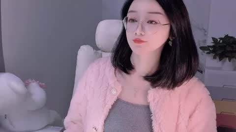 Snapshot of happysweetie168 chatting on January 18, 8:41 am Daisy online show from January 18, 8:41 am