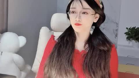 Snapshot of happysweetie168 chatting on February 17, 1:53 pm Daisy online show from February 17, 1:53 pm