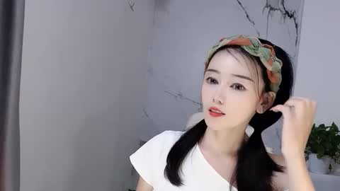 Snapshot of happysweetie168 chatting on September 8, 2:16 pm Daisy online show from September 8, 2:16 pm