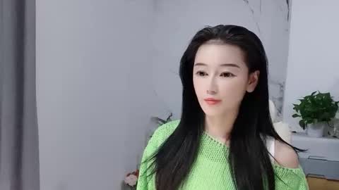 Snapshot of happysweetie168 chatting on December 16, 2:44 pm Daisy online show from December 16, 2:44 pm