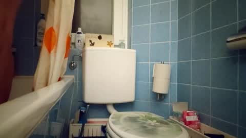 hard213213 online show from November 17, 5:46 am