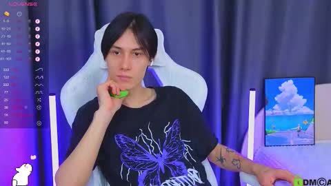 Mark online show from January 15, 10:57 pm