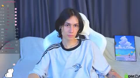 Snapshot of hard__fantasy chatting on July 19, 7:28 pm Mark online show from July 19, 7:28 pm