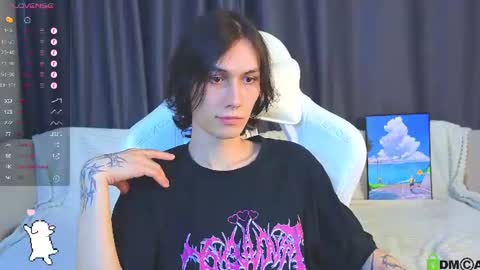 Snapshot of hard__fantasy chatting on July 28, 8:34 pm Mark online show from July 28, 8:34 pm