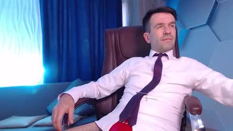 Steve online show from October 8, 8:01 am