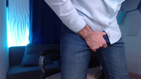 Steve online show from October 27, 3:38 pm