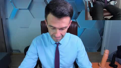 Steve online show from May 8, 8:19 am