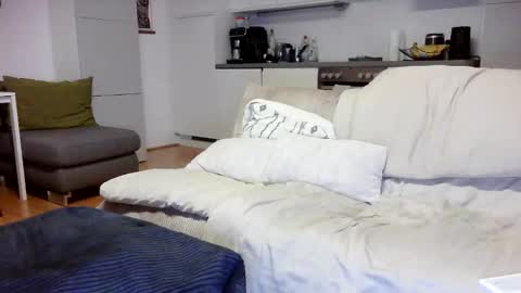 Chris online show from November 9, 7:12 pm