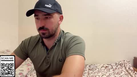 Snapshot of hard_to_obey chatting on October 9, 4:16 pm Vadim online show from October 9, 4:16 pm