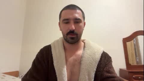 Snapshot of hard_to_obey chatting on November 1, 7:38 pm Vadim online show from November 1, 7:38 pm