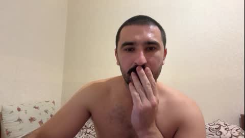 Snapshot of hard_to_obey chatting on November 3, 8:10 pm Vadim online show from November 3, 8:10 pm