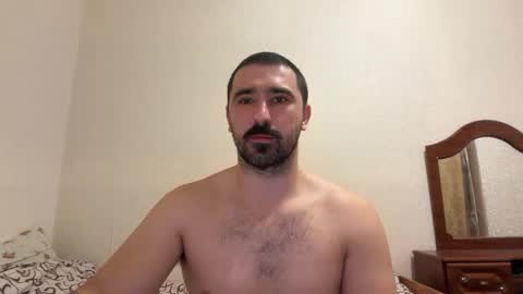 Snapshot of hard_to_obey chatting on November 7, 9:15 pm Vadim online show from November 7, 9:15 pm