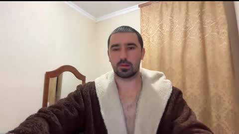 Snapshot of hard_to_obey chatting on November 24, 10:53 pm Vadim online show from November 24, 10:53 pm