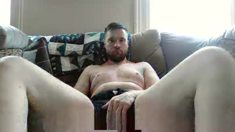Snapshot of hardandbig555 chatting on April 21, 7:39 pm Ellis online show from April 21, 7:39 pm