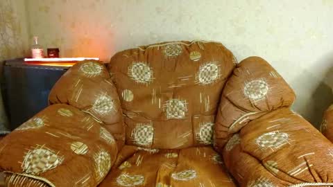 Valentino Hard online show from April 12, 3:39 pm