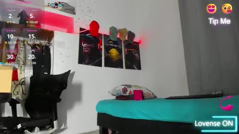 Snapshot of hardboy_latin chatting on December 13, 11:43 pm hardboy_latin online show from December 13, 11:43 pm