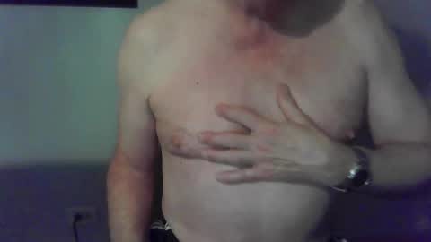 hardchicagoforzya online show from October 18, 9:26 pm